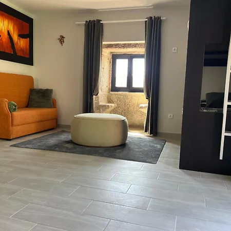 Cantinho Sto Amaro *